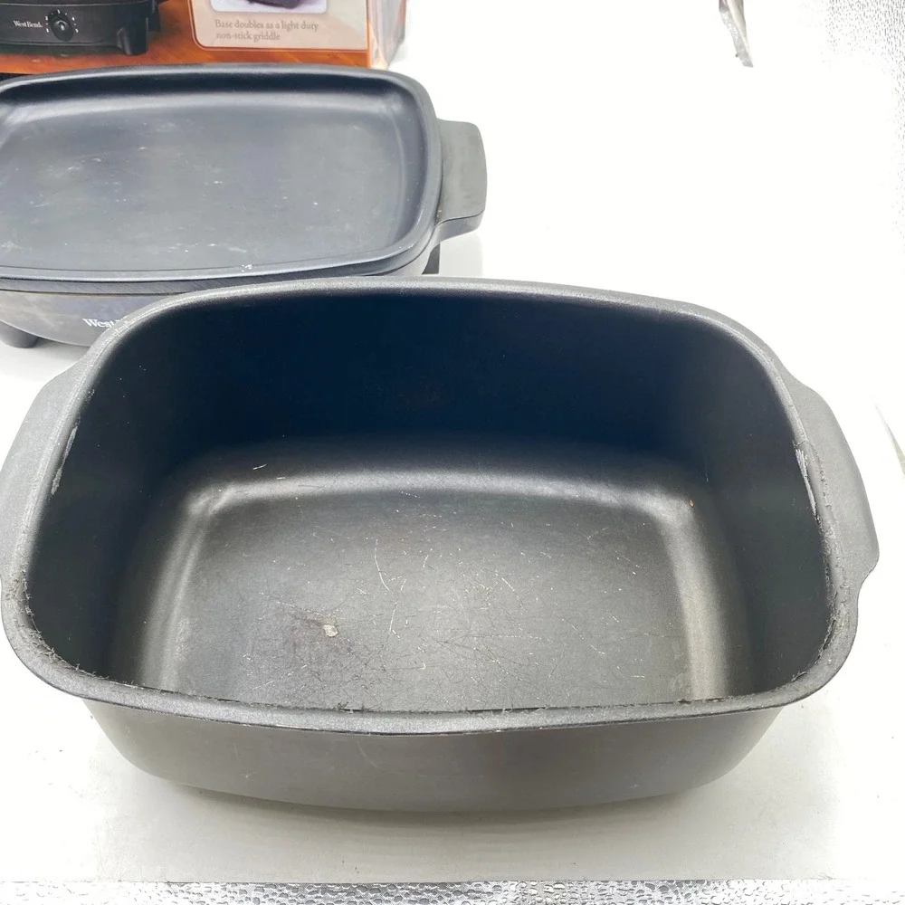 West Bend Versatility 5 Qt Slow Cooker 84915 Gray Black Griddle Base Travel Tote